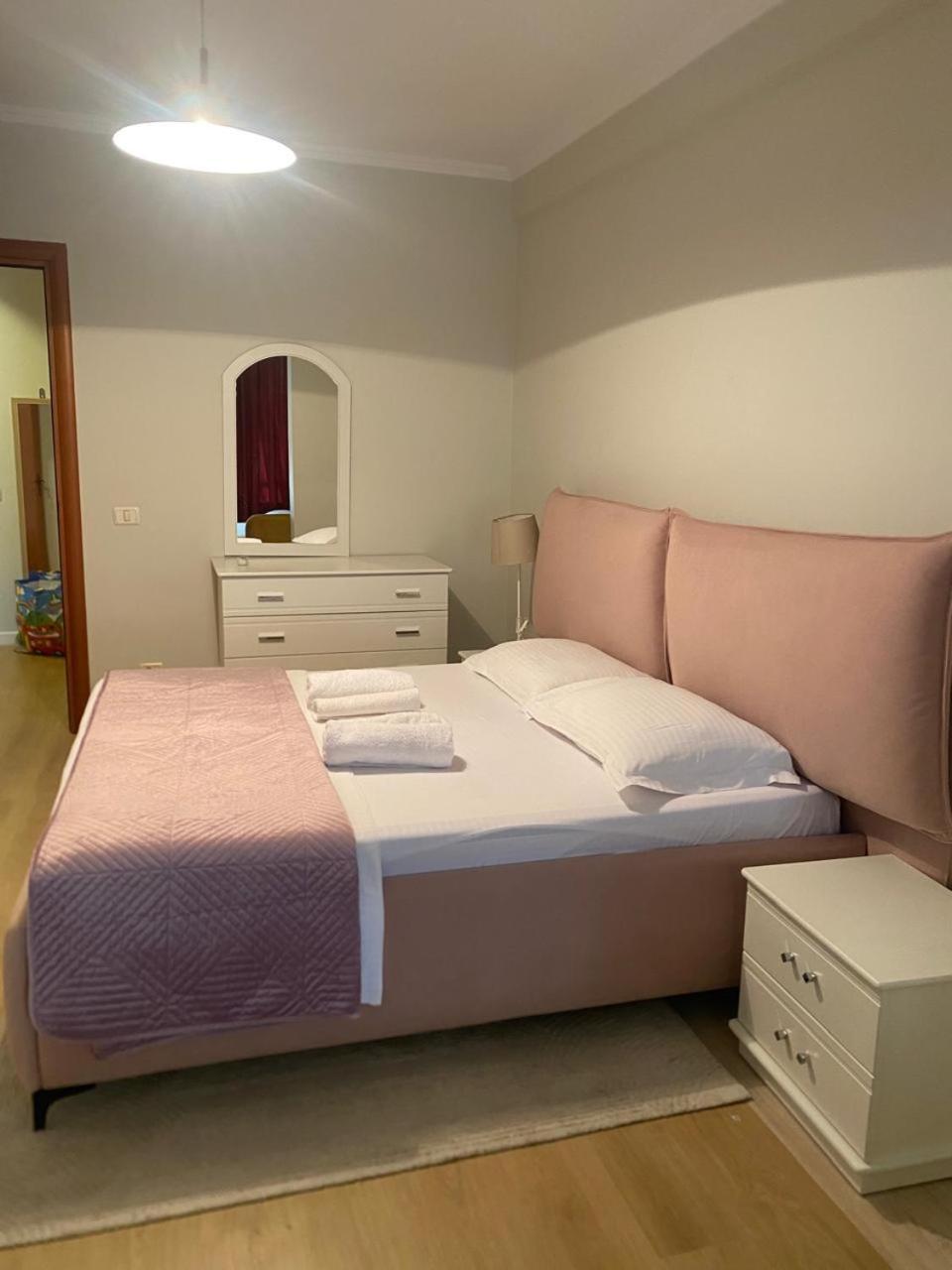 Mina Apartment Tirana Extérieur photo